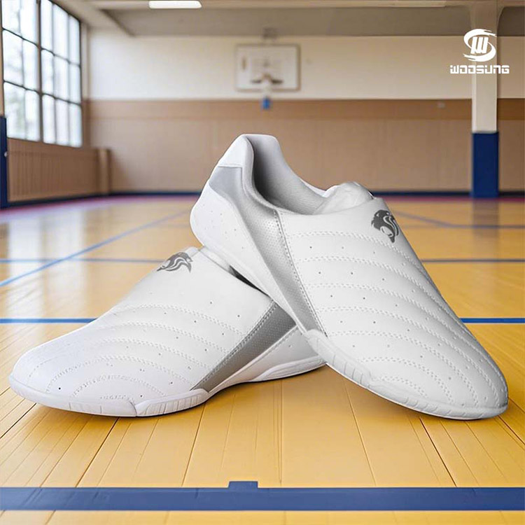 נעלי טאקוונדו לבנות